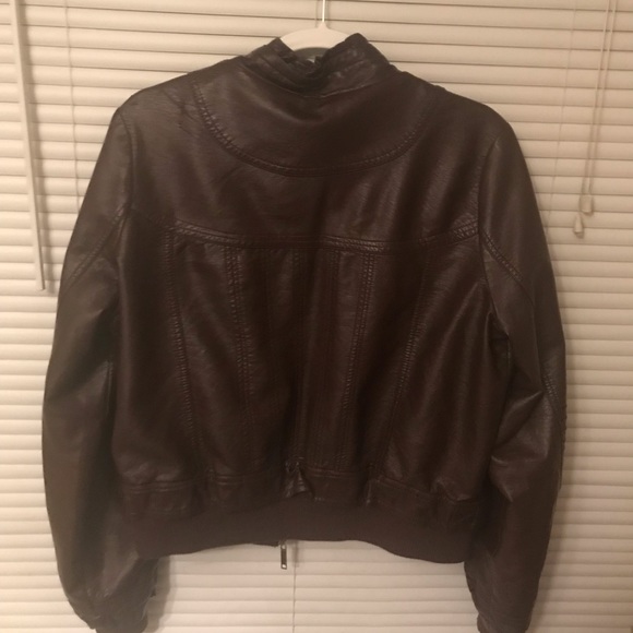 Brown leather jacket - Picture 2 of 3